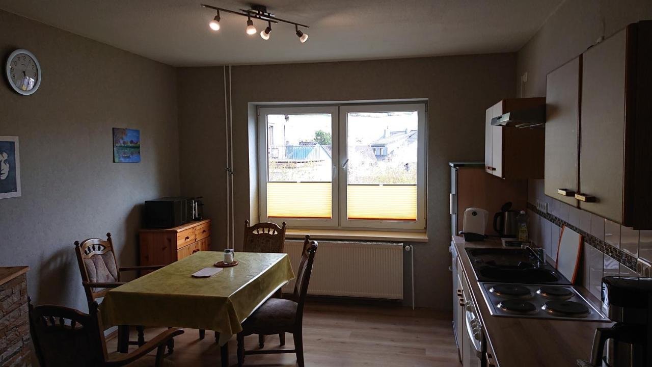 Ferienwohnung Angelburg - Marburg Biedenkopf Mit Balkon Und Badewanne Gonnern Exteriör bild